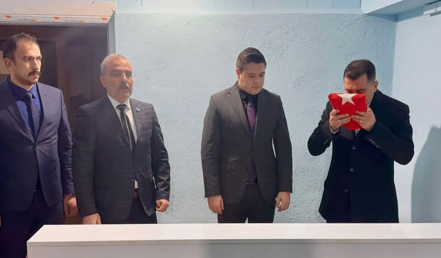 Ülkü Ocakları İncirliova’da Bayrak Değişimi