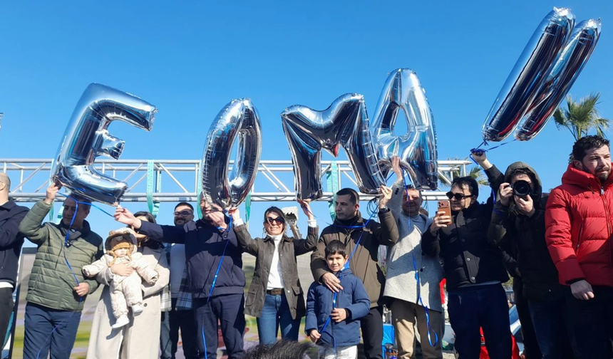 Teoman’ın SMA Zaferi Kuşadası’nda 1000 Balonla Kutlandı