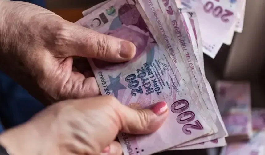 Emekliye 2026 Müjdesi: Promosyonda Yarış Kızıştı!