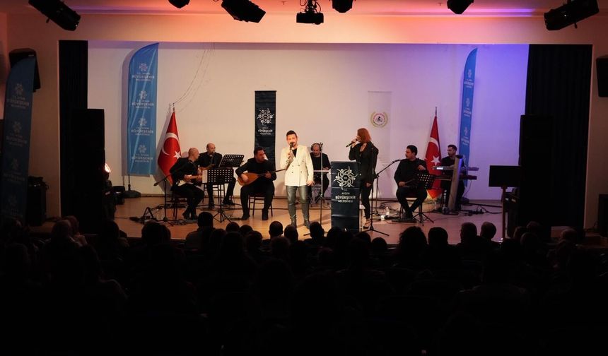 ‘Anadolu’dan Türküler’ İncirliova’yı Buluşturdu