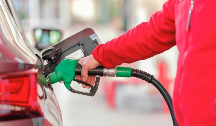 Motorin ve Benzine Zam Geldi