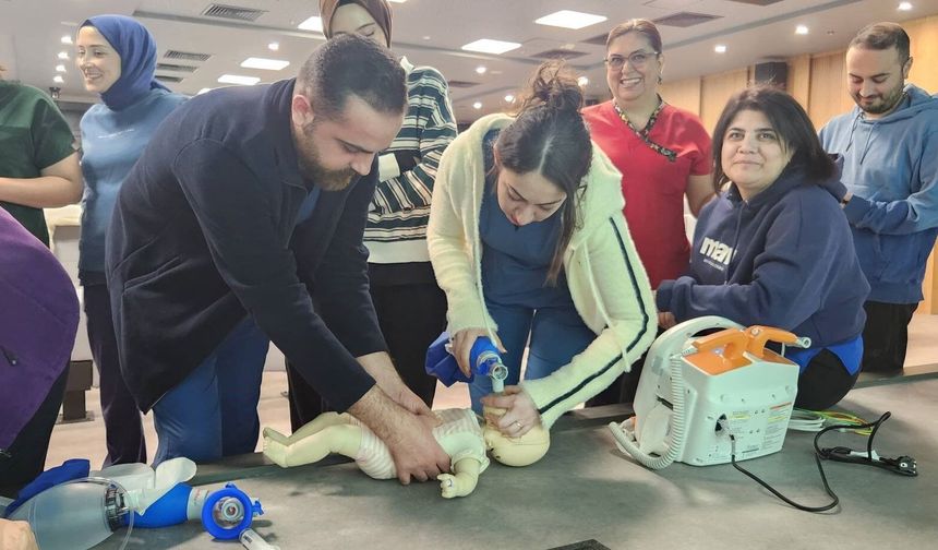 Çocuk Acil Ekiplerine Kritik Eğitim