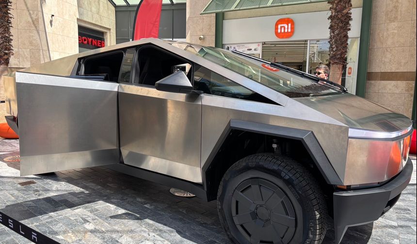 Tesla Cybertruck Aydın’da Görücüye Çıktı