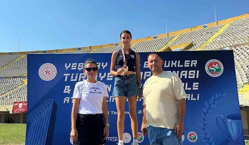 Aydınlı Milli Atlet Şerife Şampiyon Oldu