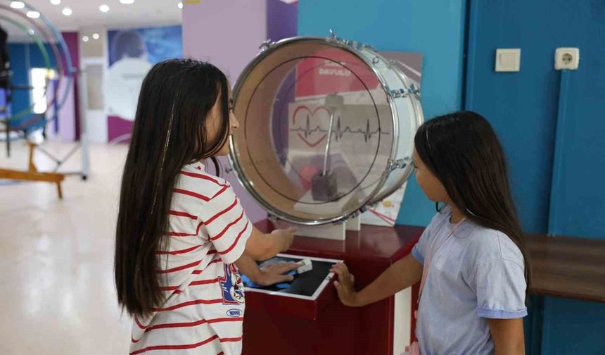 Aydın'da çocuklar için bilim dolu bir yaz