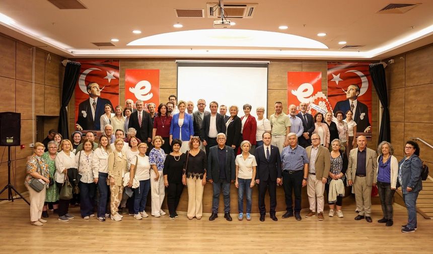 Efeler'de İkinci Bahar Üniversitesi'ne yoğun ilgi